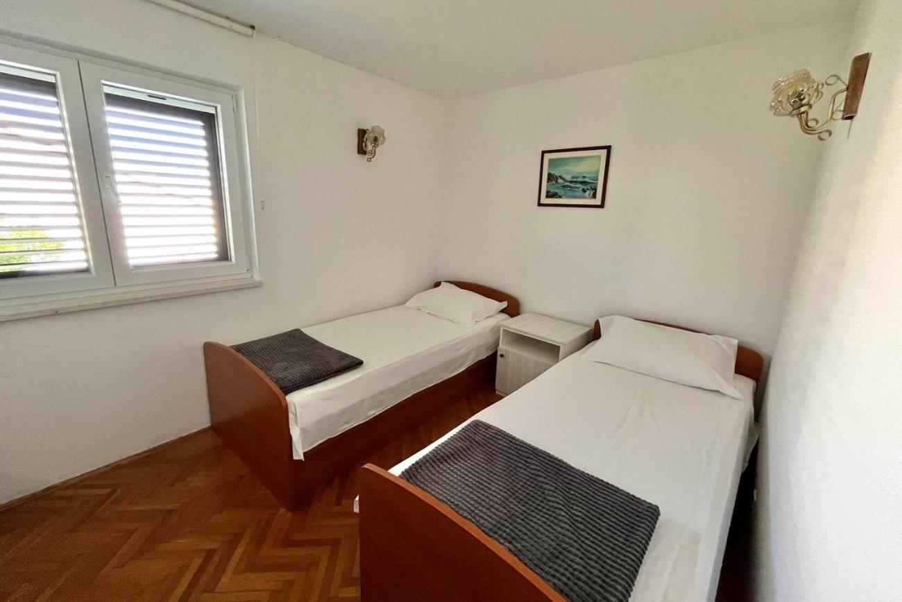 גרוהוטה Apartments By The Sea Maslinica, Solta - 774 חדר תמונה
